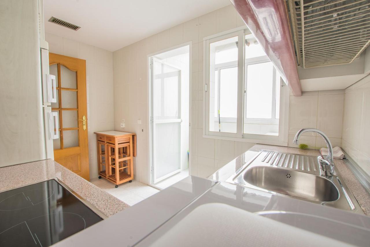 Ibericabeds Rejas Basic Apartment กรานาดา ภายนอก รูปภาพ