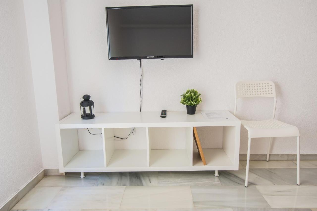 Ibericabeds Rejas Basic Apartment กรานาดา ภายนอก รูปภาพ